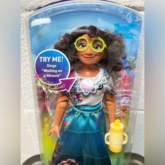 Disney Encanto Singing Mirabel Madrigal Doll - Blue - Picture 3 of 4